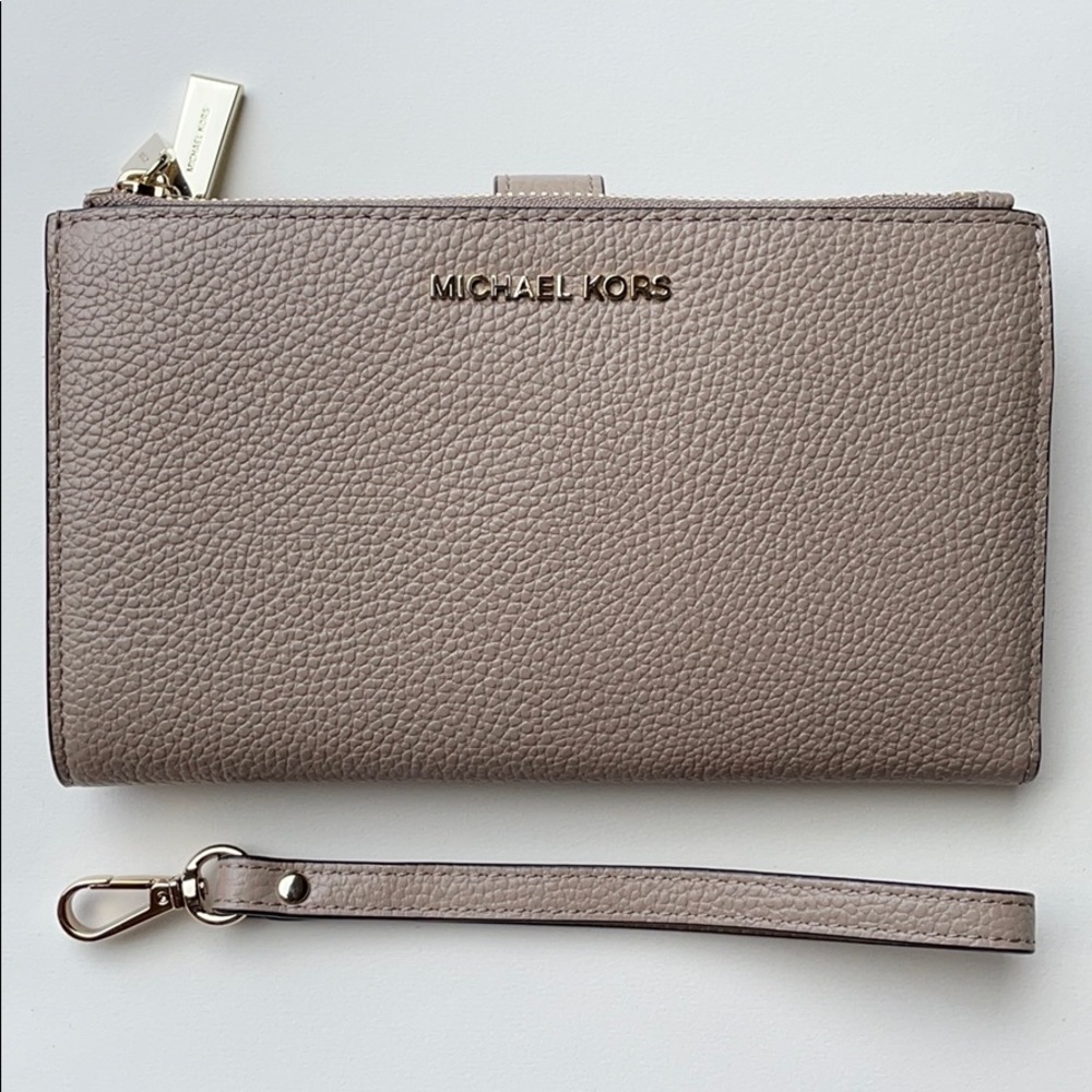 Brand New Wallet/Handbag